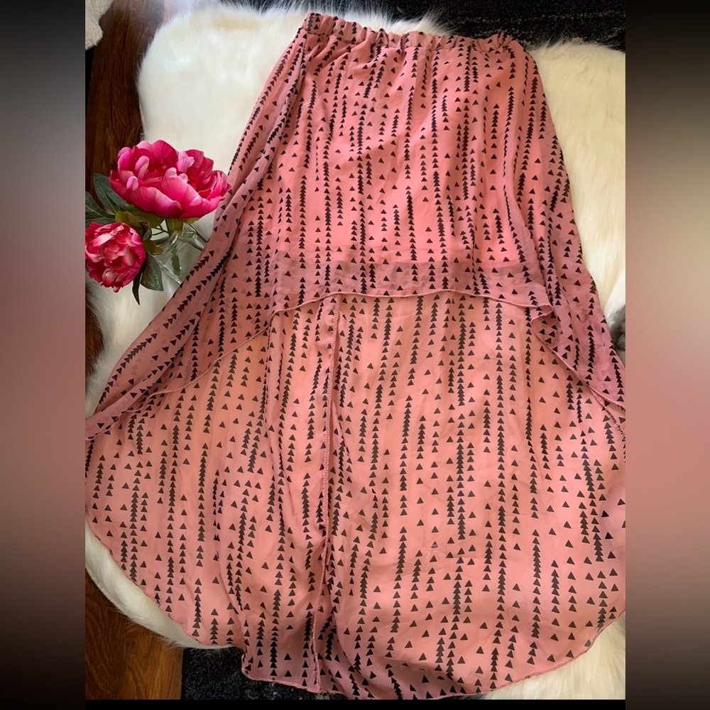 🩷Women’s/juniors high low pink& black print skirt💕💕